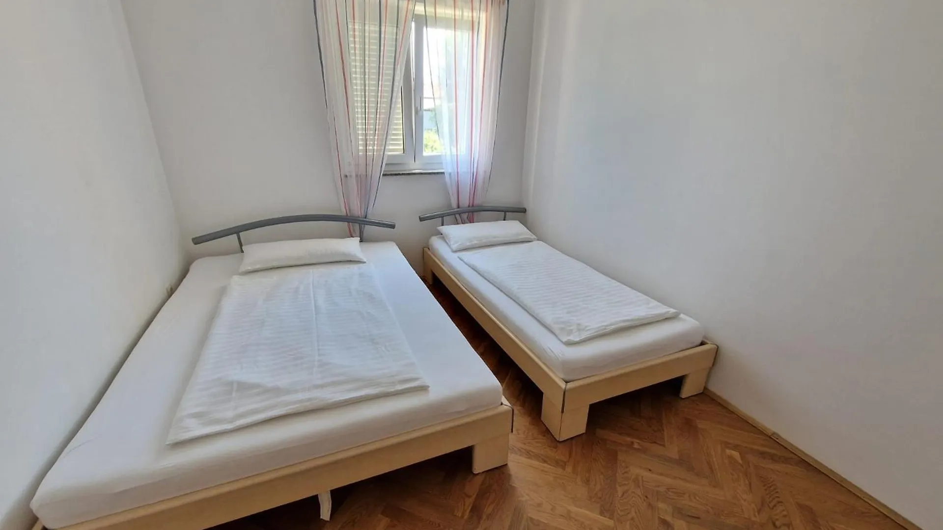 Apartment Jozic Baska  0*, Baska (Krk) Croatia