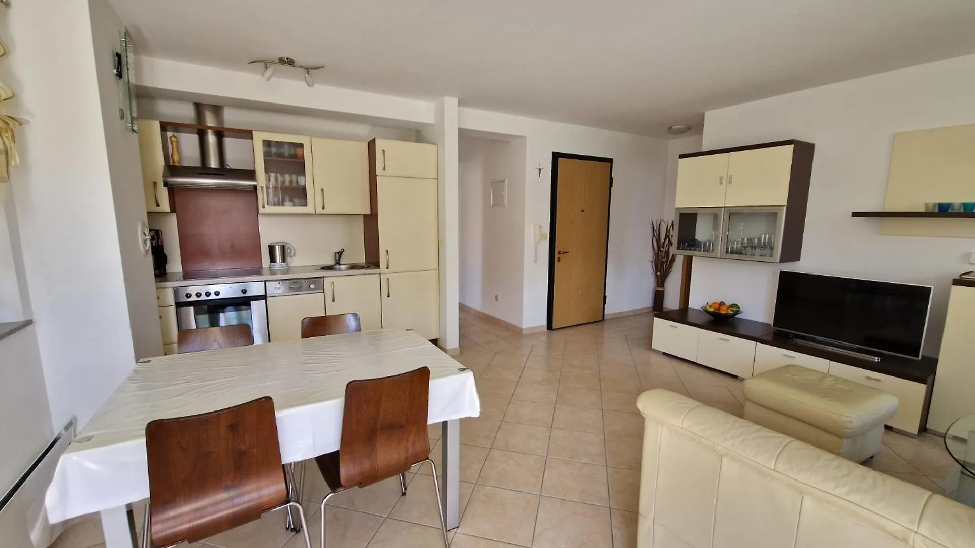 Apartment Jozic Baska  Croatia