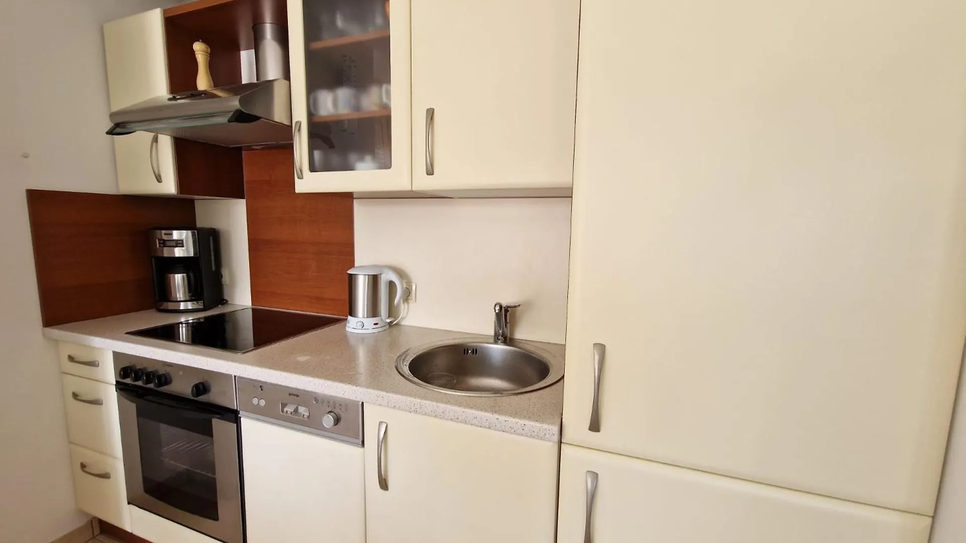 Apartment Jozic Baska  0*, Baska (Krk) Croatia